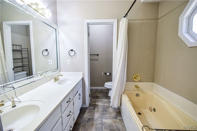 4911 Dove Creek, Northport, AL 35473