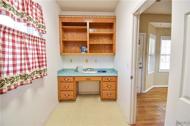 4911 Dove Creek, Northport, AL 35473