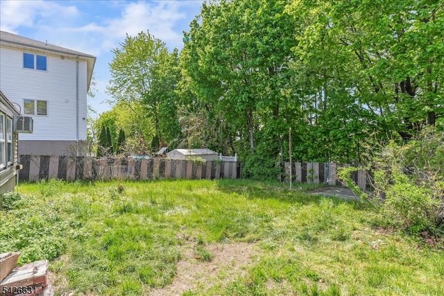 43 Maitland Pl, Garfield City, NJ 07026