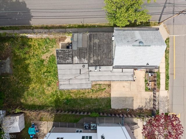 43 Maitland Pl, Garfield City, NJ 07026