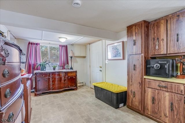 43 Maitland Pl, Garfield City, NJ 07026