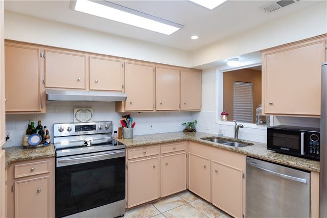 4821 Goldeneye Dr, Corpus Christi, TX 78413
