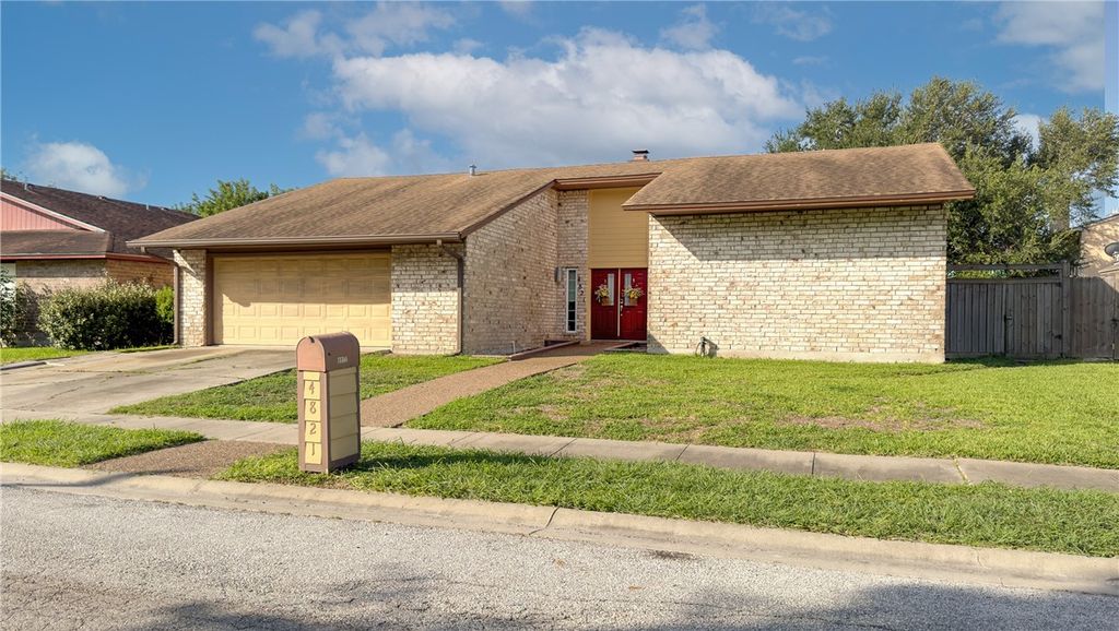 4821 Goldeneye Dr, Corpus Christi, TX 78413