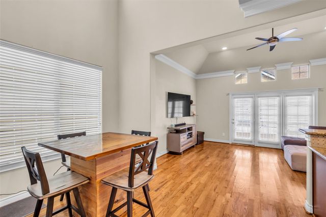 2835 Clinton Drive, Houston, TX 77020