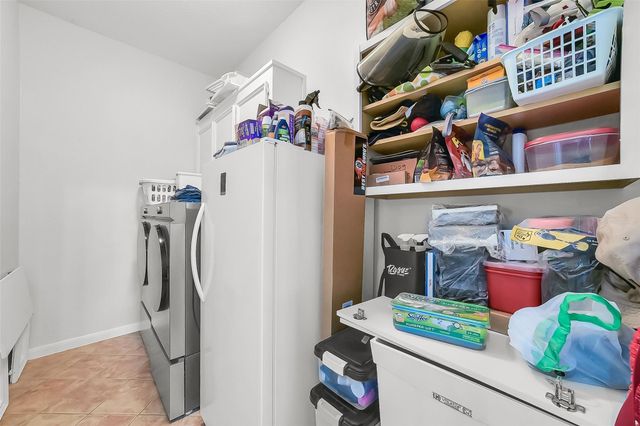 205 Trail Bend Lane, Friendswood, TX 77546
