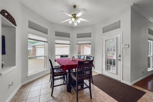 205 Trail Bend Lane, Friendswood, TX 77546