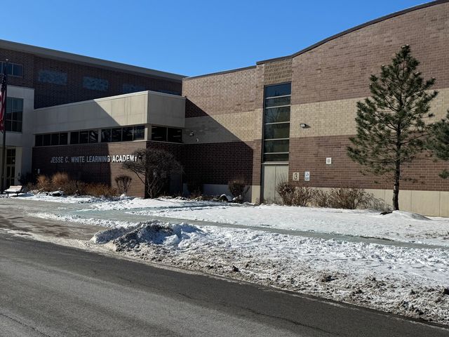 16935 Western Avenue, Hazel Crest, IL 60429