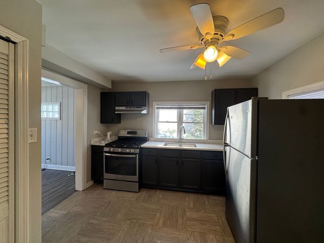 16935 Western Avenue, Hazel Crest, IL 60429