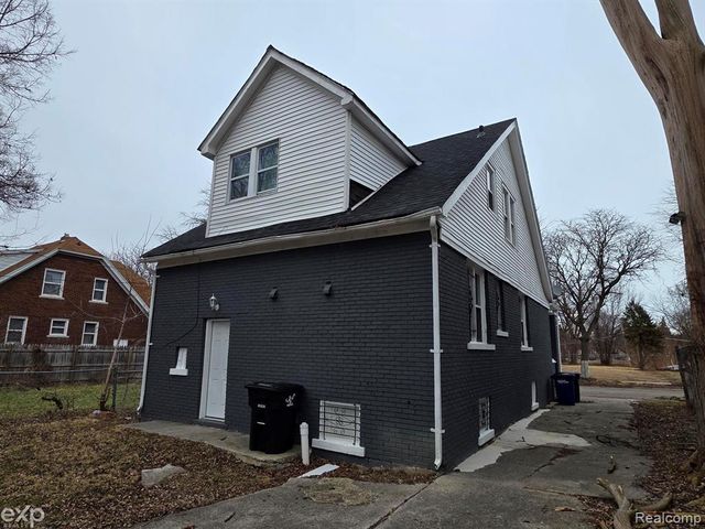 5217 Lakeview Street, Detroit, MI 48213