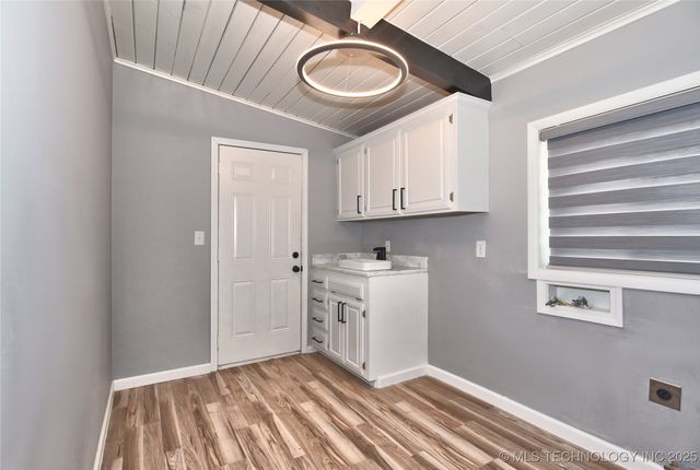 5825 E 035 Street, Tulsa, OK 74135