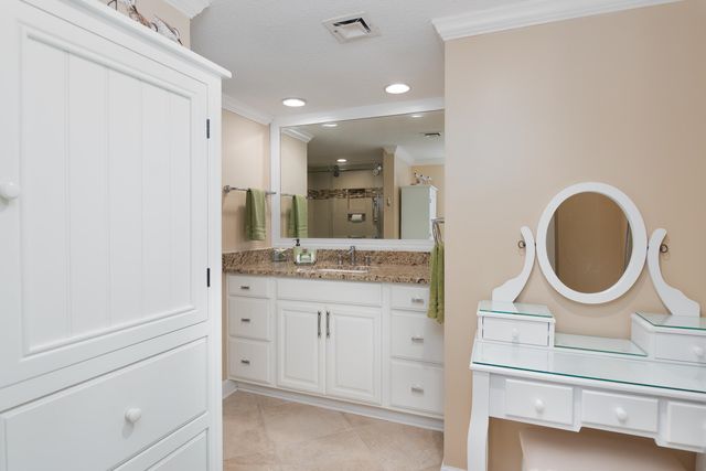 9650 Shore Dr Apt 103, Myrtle Beach, SC 29572