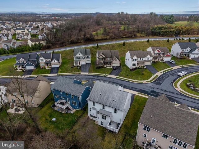 16 BOBOLINK COURT, Mechanicsburg, PA 17050