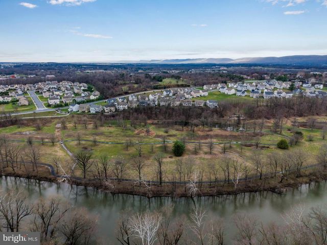 16 BOBOLINK COURT, Mechanicsburg, PA 17050