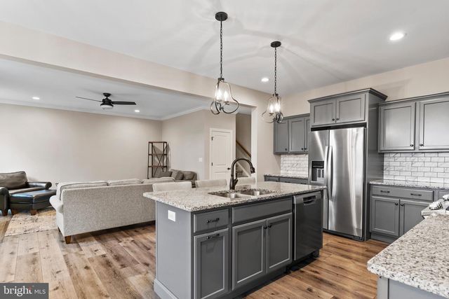 16 BOBOLINK COURT, Mechanicsburg, PA 17050
