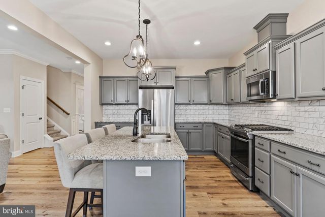 16 BOBOLINK COURT, Mechanicsburg, PA 17050
