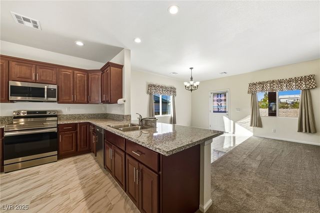 880 Fort Carson Road, Pahrump, NV 89060