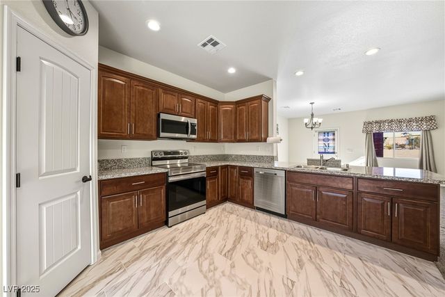 880 Fort Carson Road, Pahrump, NV 89060