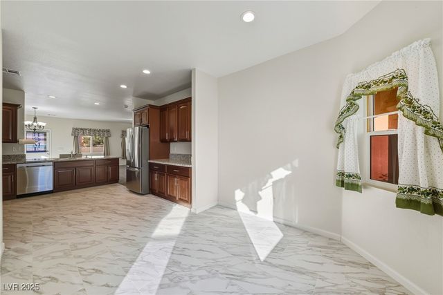 880 Fort Carson Road, Pahrump, NV 89060