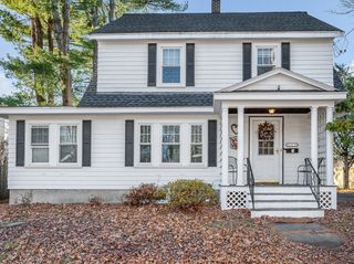 3 Hart St, Woburn, MA 01801