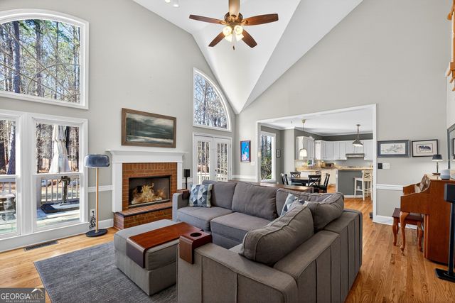 105 Cadencia Court, Fayetteville, GA 30215