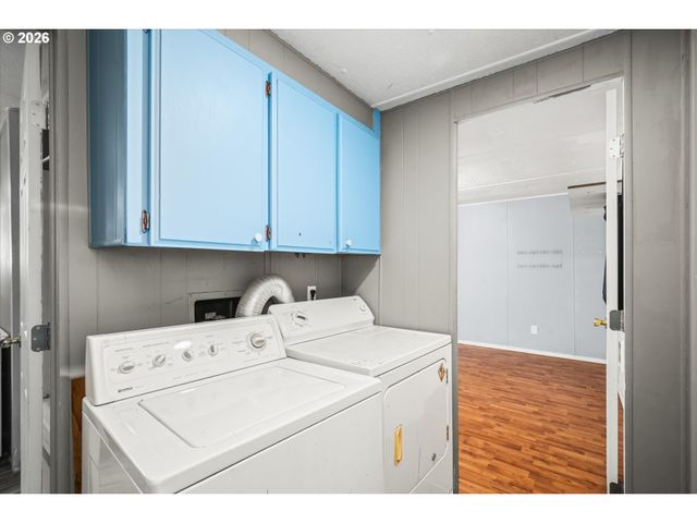 2145 31ST St 48, Springfield, OR 97477