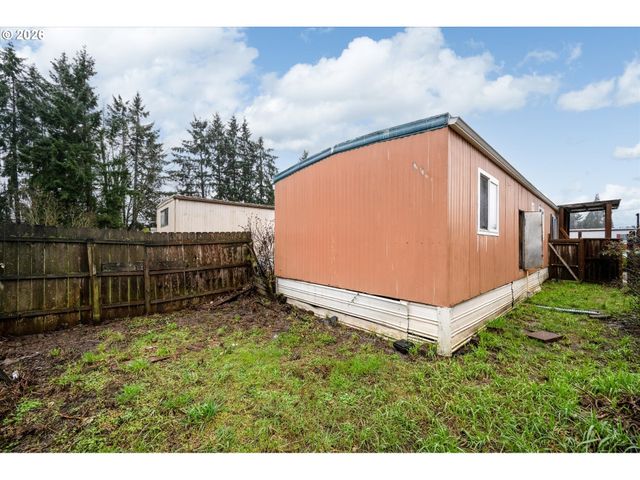 2145 31ST St 48, Springfield, OR 97477