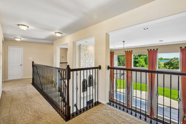 2306 Lakeway Drive, Friendswood, TX 77546