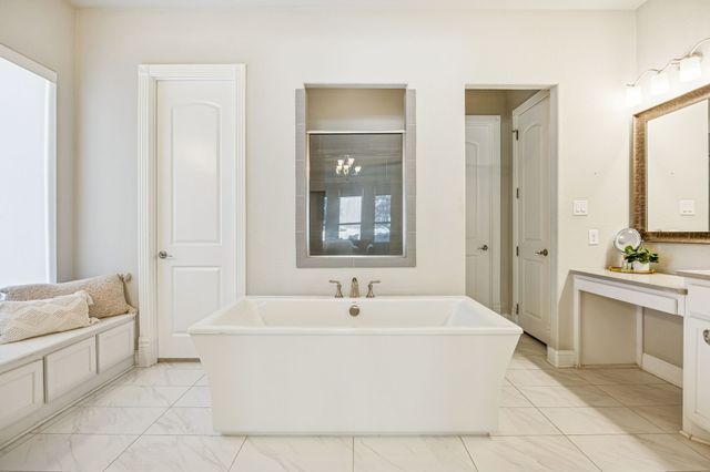 2008 Southlake Glen Drive, Southlake, TX 76092