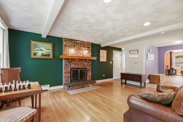 83 Willow Ridge Rd, North Andover, MA 01845