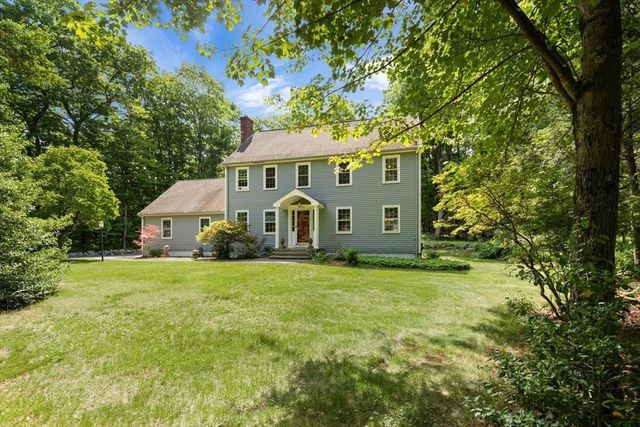 83 Willow Ridge Rd, North Andover, MA 01845