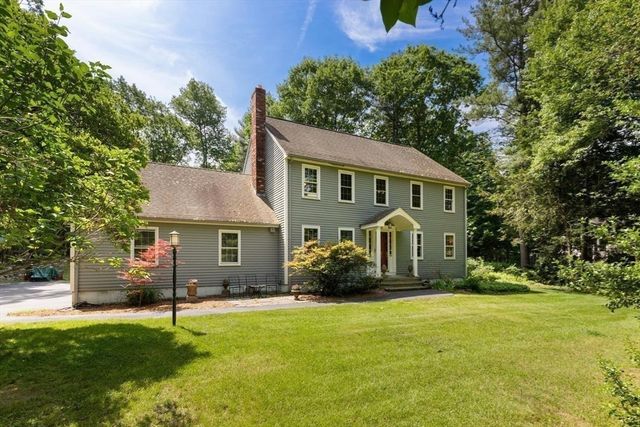 83 Willow Ridge Rd, North Andover, MA 01845