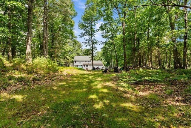 83 Willow Ridge Rd, North Andover, MA 01845