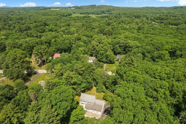 83 Willow Ridge Rd, North Andover, MA 01845