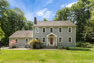83 Willow Ridge Rd, North Andover, MA 01845