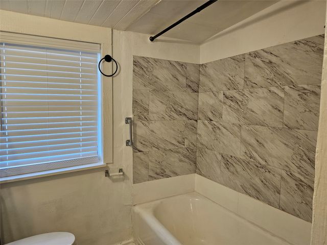 1006 Grandview Avenue, Dallas, TX 75223