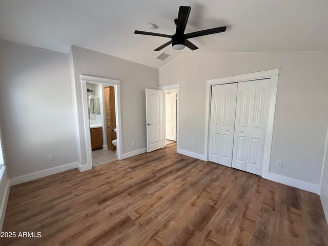 10960 N 67th Avenue 118, Glendale, AZ 85304