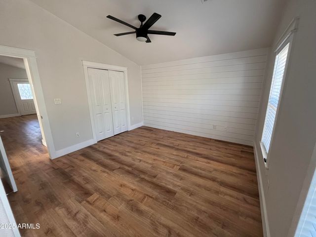 10960 N 67th Avenue 118, Glendale, AZ 85304