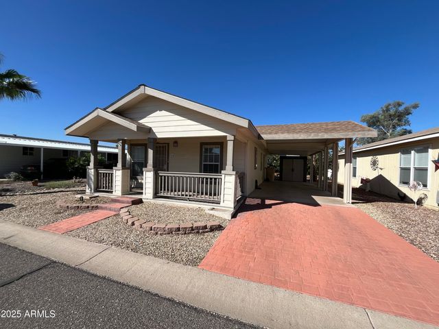 10960 N 67th Avenue 118, Glendale, AZ 85304