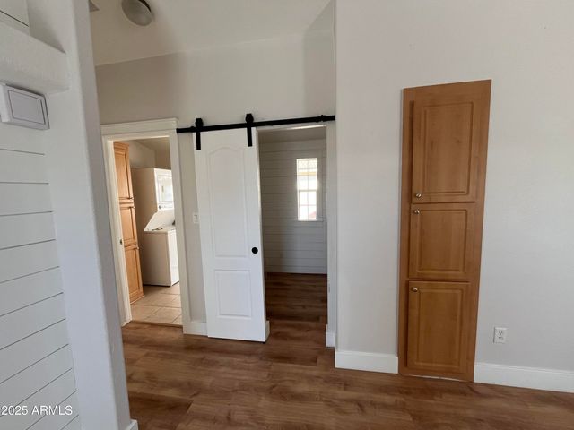 10960 N 67th Avenue 118, Glendale, AZ 85304