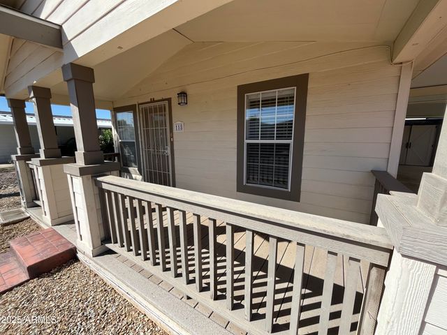 10960 N 67th Avenue 118, Glendale, AZ 85304