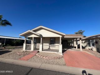 10960 N 67th Avenue 118, Glendale, AZ 85304