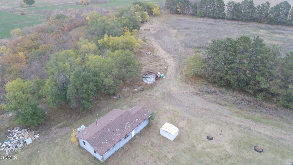 1965 County Road 137, Mandan, ND 58554 photo 3