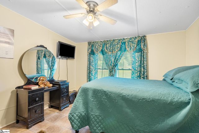 111 Lewis Street, Clinton, SC 29325