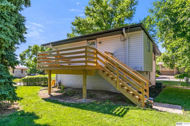 2118 S 122nd Avenue, Omaha, NE 68144