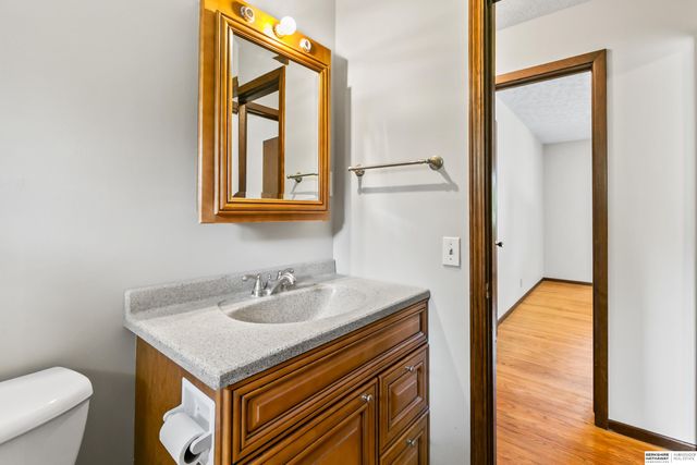 2118 S 122nd Avenue, Omaha, NE 68144
