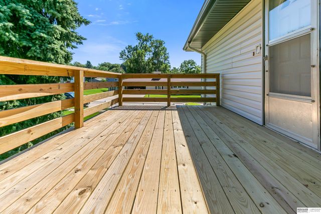2118 S 122nd Avenue, Omaha, NE 68144