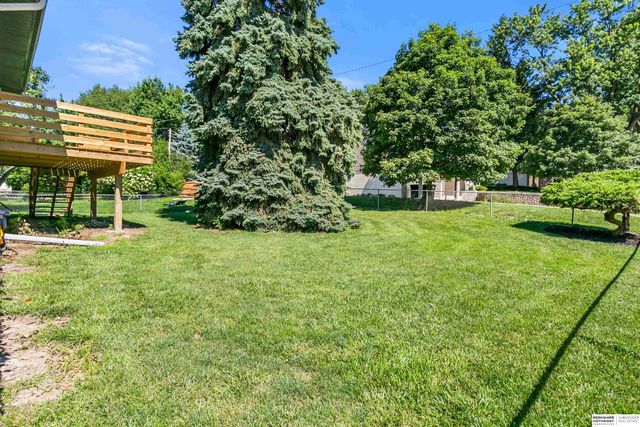 2118 S 122nd Avenue, Omaha, NE 68144