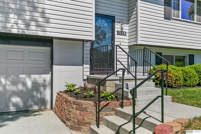 2118 S 122nd Avenue, Omaha, NE 68144