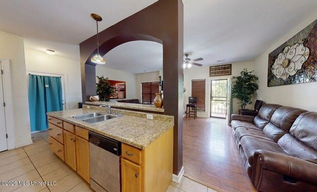 1326 Arbor Lake Drive, Horn Lake, MS 38637