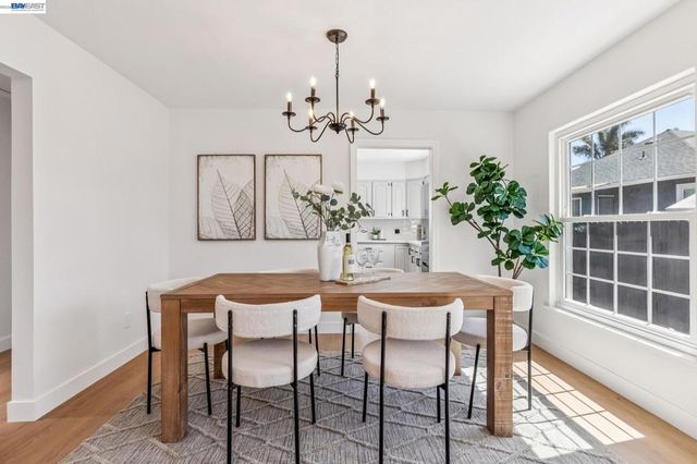 9946 Dante Ave, Oakland, CA 94603